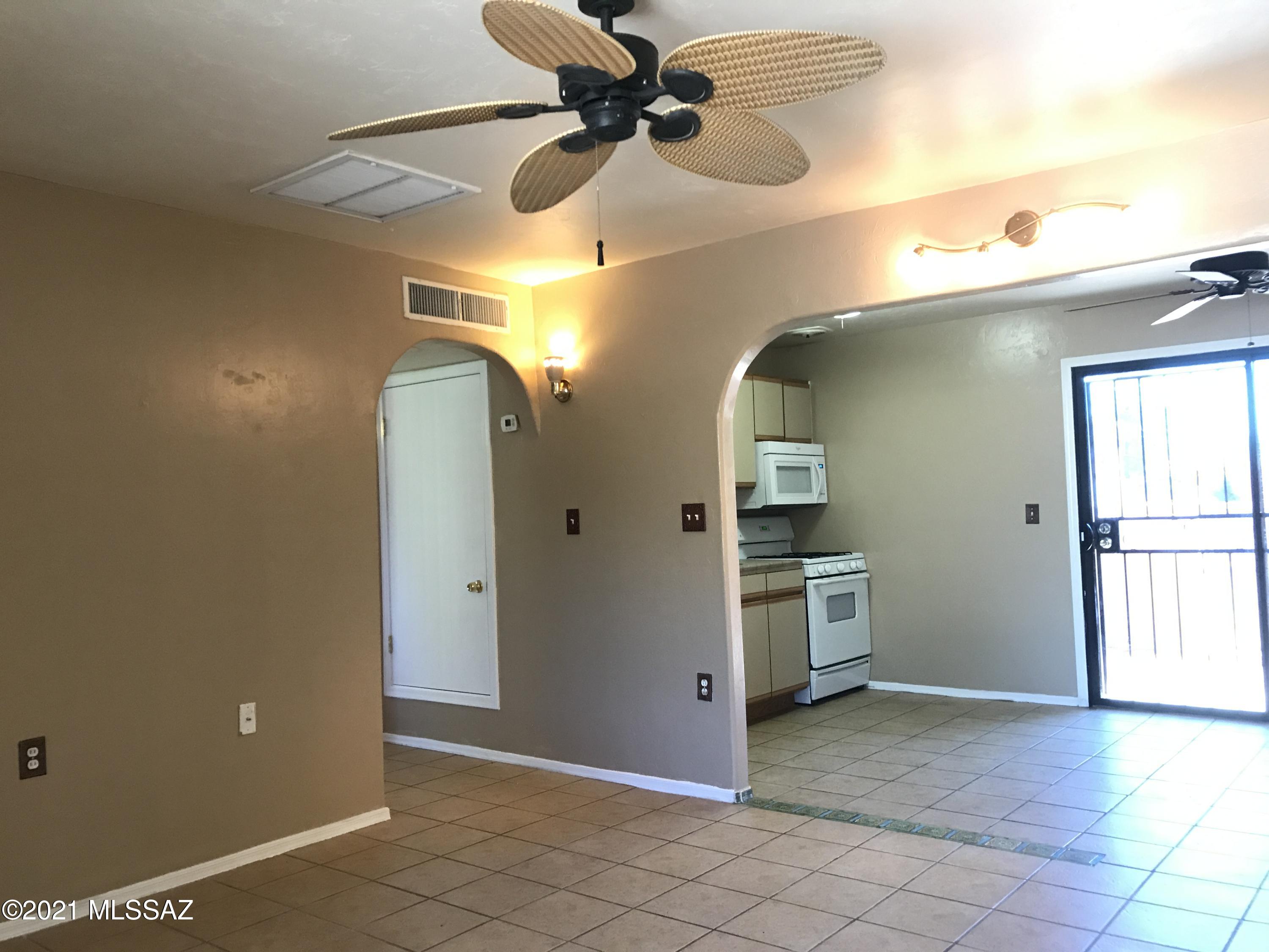 350 North Silverbell Road, Unit 89 Tucson, AZ 85745 - Photo 6 of 31