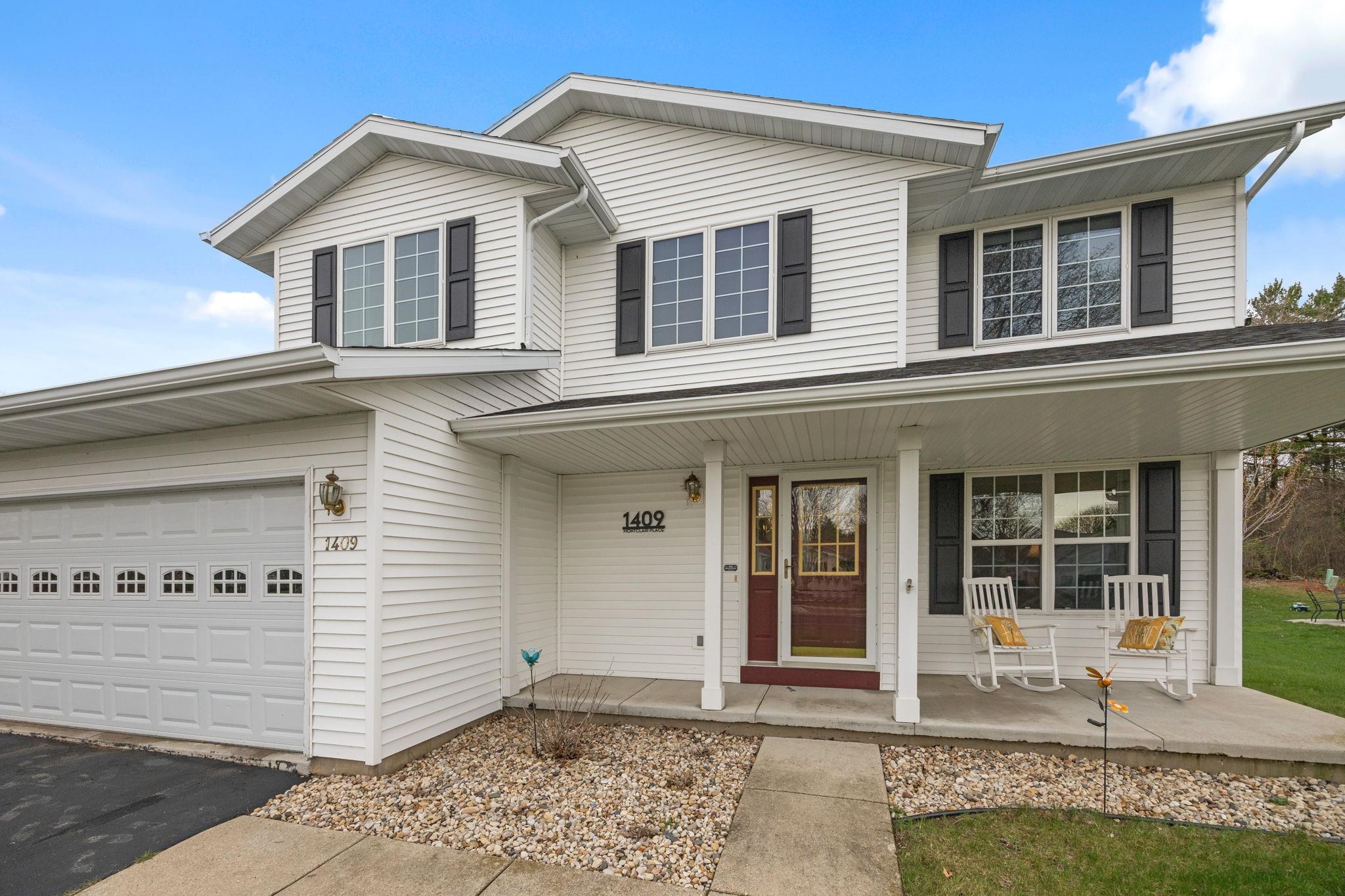 1409 Montclair Place Fort Atkinson, WI 53538 - Photo 3 of 26