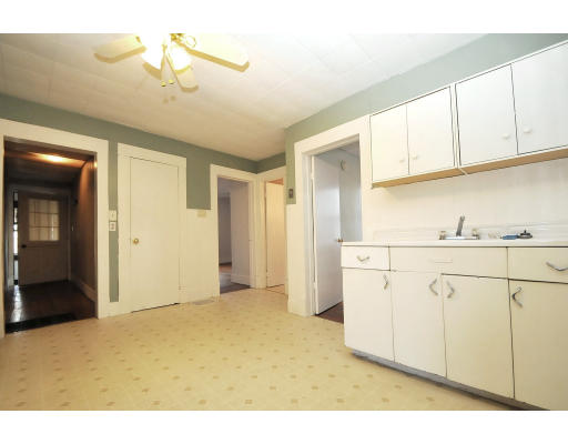16 Lockhouse Road Westfield, MA 01085 - Photo 3 of 21 Gallery Image 3