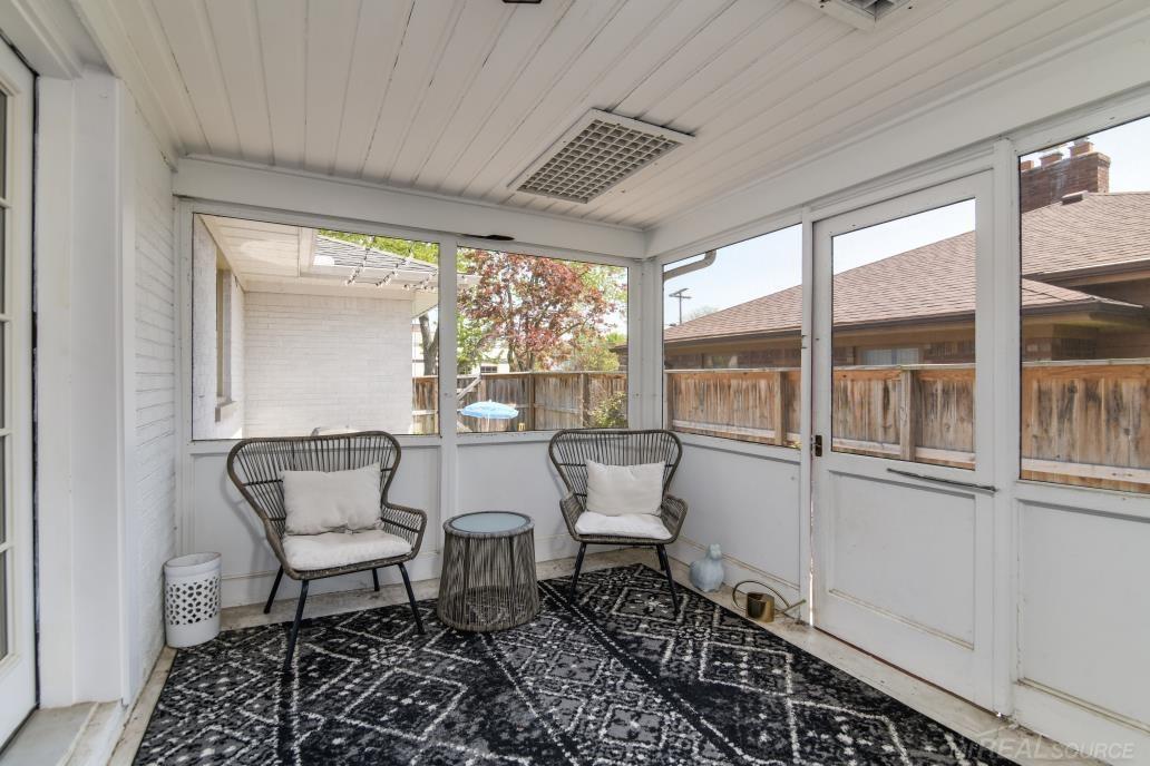 1177 Cadieux Road Grosse Pointe Park, MI 48230 - Photo 29 of 36