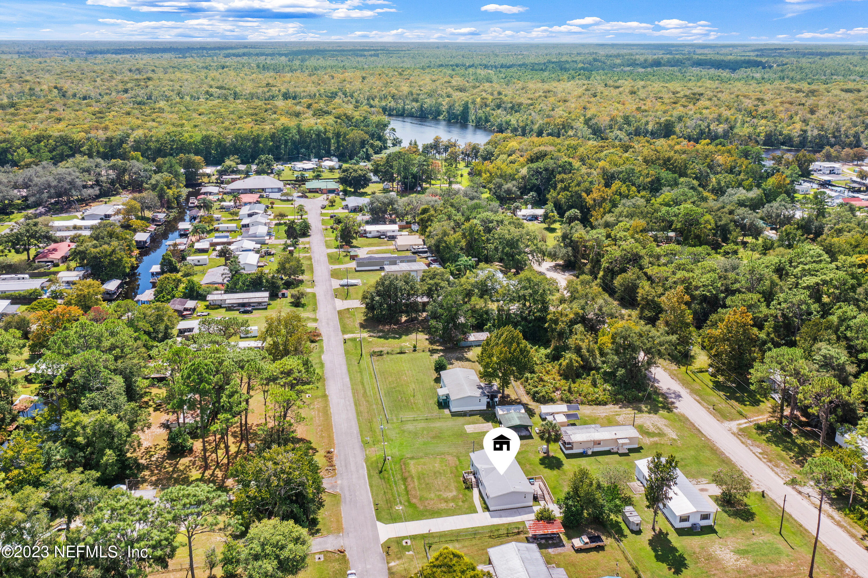 117 Riverside Avenue Satsuma, FL 32189 - Photo 23 of 24 a view of a city