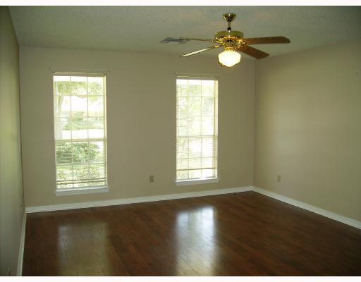 345 Devon Road Laplace, LA 70068 - Photo 5 of 8 Gallery Image 5