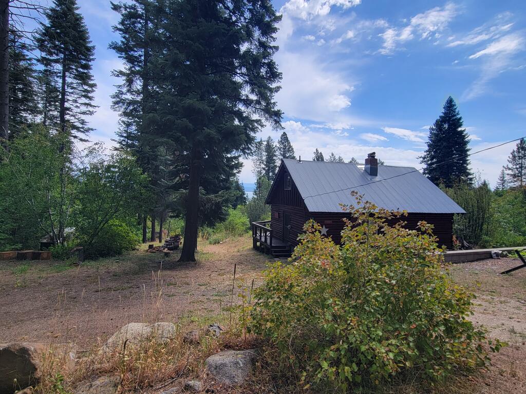 1208 Fox Road Cascade, ID 83611 - Photo 1 of 25 Main View