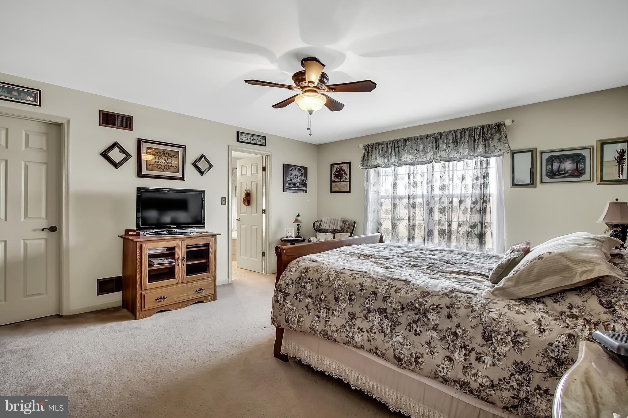 4075 Lewisberry Road York, PA 17404 - Photo 12 of 25