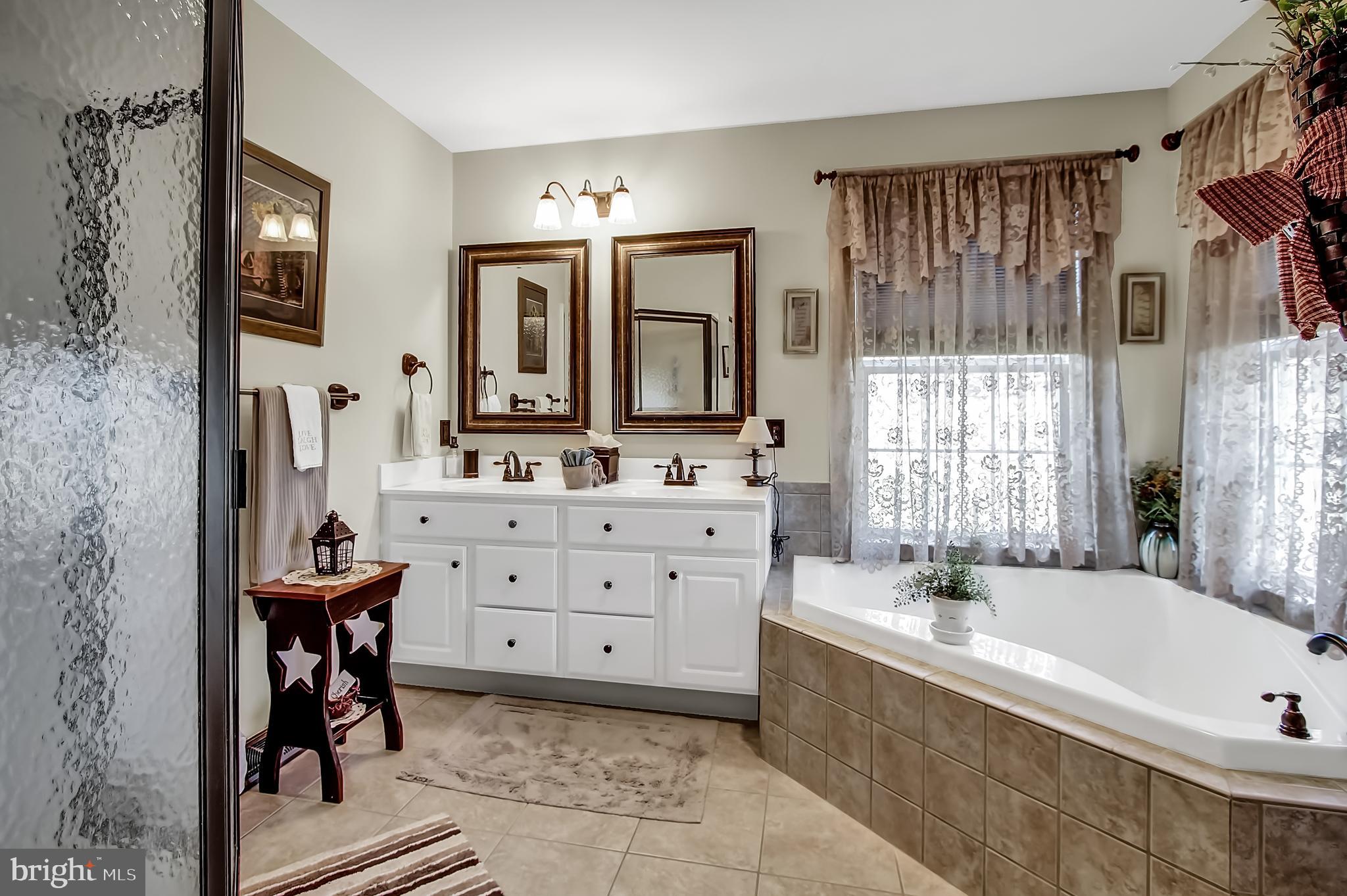 4075 Lewisberry Road York, PA 17404 - Photo 14 of 25