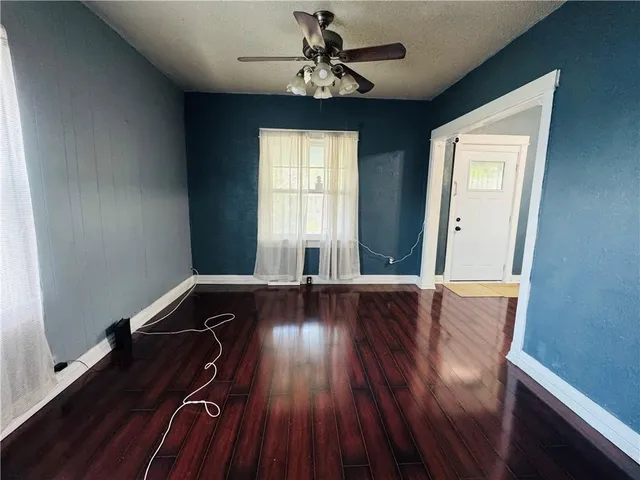 $190,000 | 401 North Hardesty Avenue, Kansas City, MO 64123