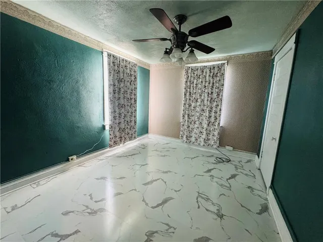 $190,000 | 401 North Hardesty Avenue, Kansas City, MO 64123