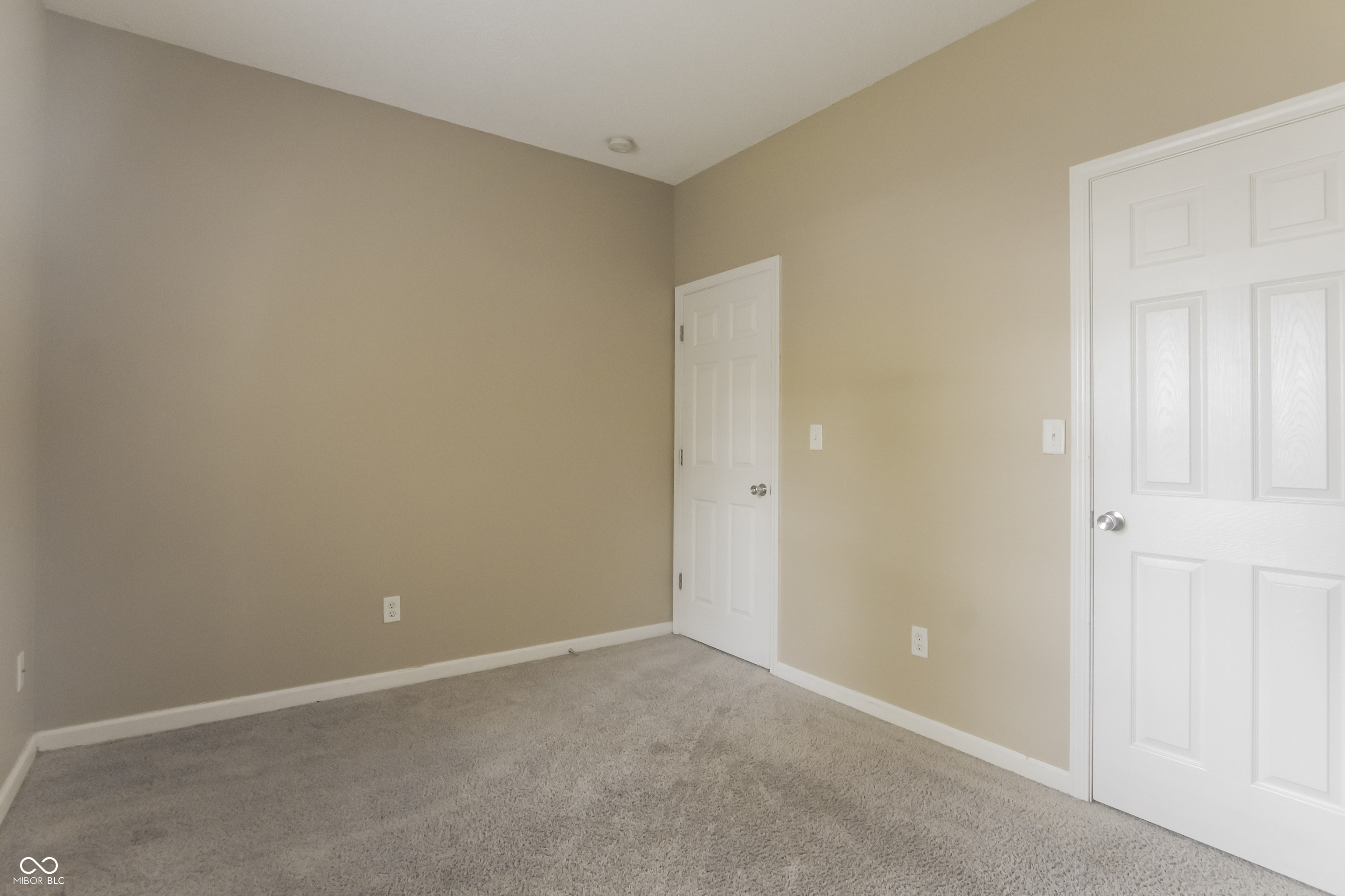 8018 Ithaca Way Indianapolis, IN 46239 - Photo 12 of 16