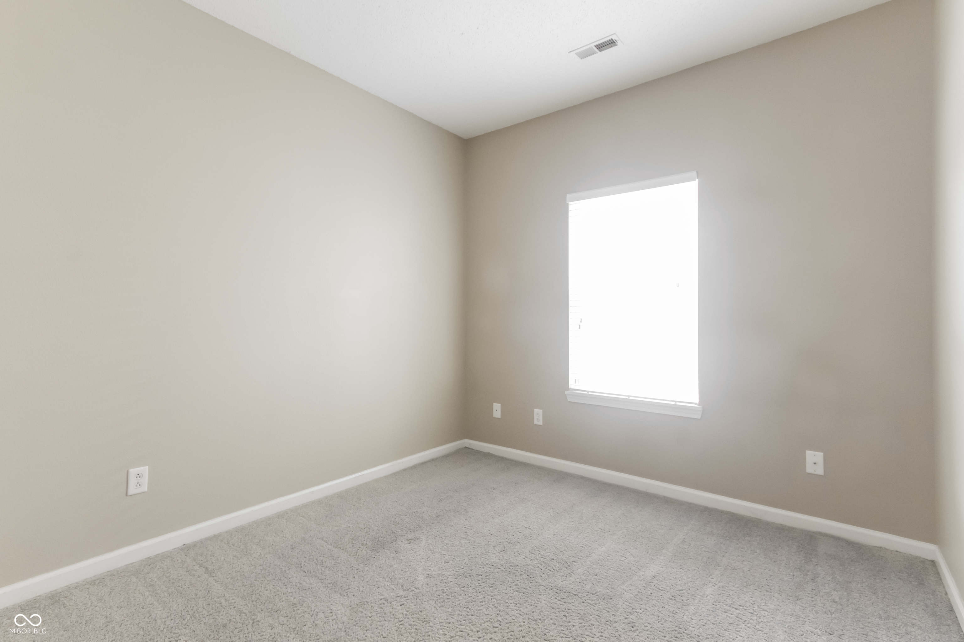 8018 Ithaca Way Indianapolis, IN 46239 - Photo 13 of 16