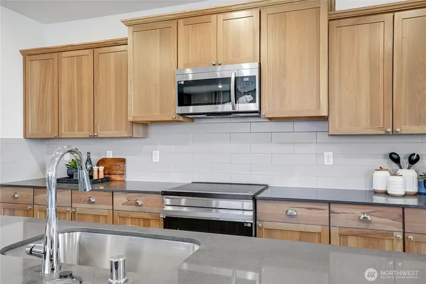 $754,950 | 16420 201st Avenue East, Bonney Lake, WA 98391