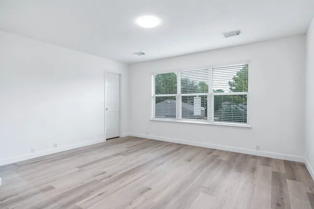 $2,450 | 10218 Dr Peridot Cove, Houston, TX 77095