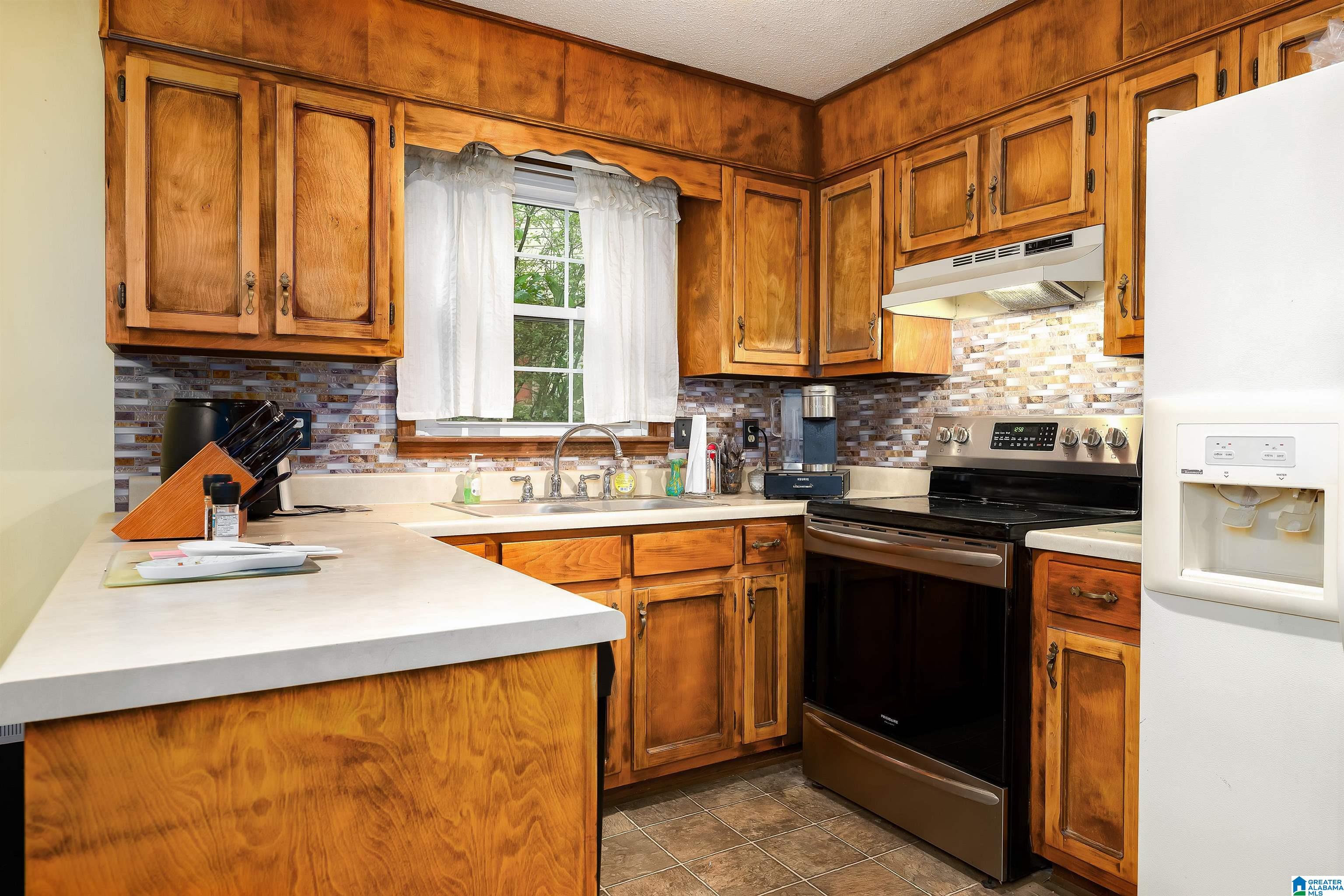 1454 Falling Rock Circle Alabaster, AL 35007 - Photo 14 of 40