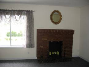 4130 Cherokee Road Jonesborough, TN 37659 - Photo 2 of 12 Living room Fireplace