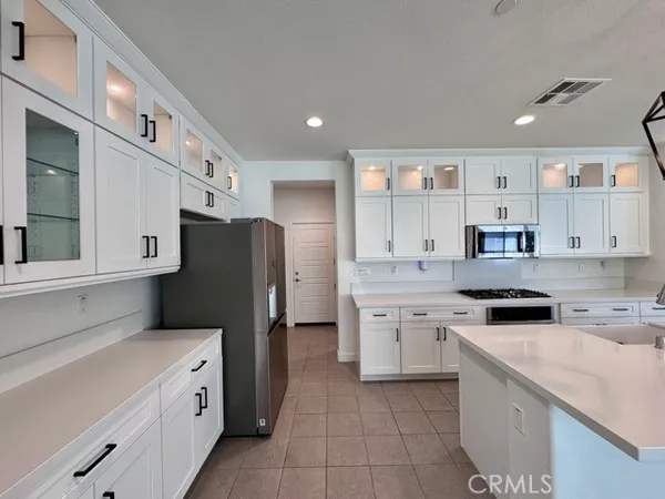 $3,700 | 34118 Willow Stone Street, Murrieta, CA 92563