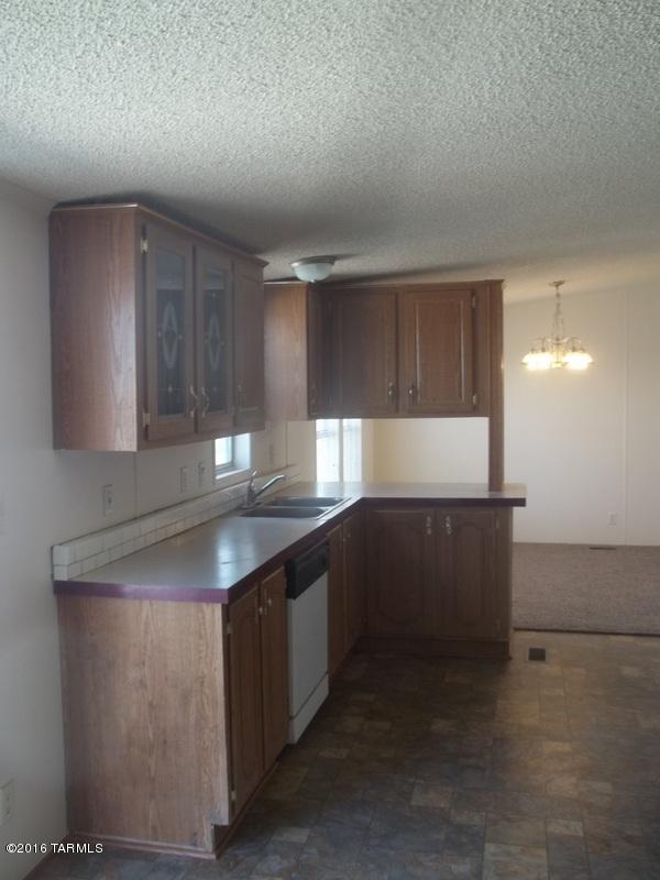 13310 North Derringer Road Marana, AZ 85653 - Photo 8 of 18