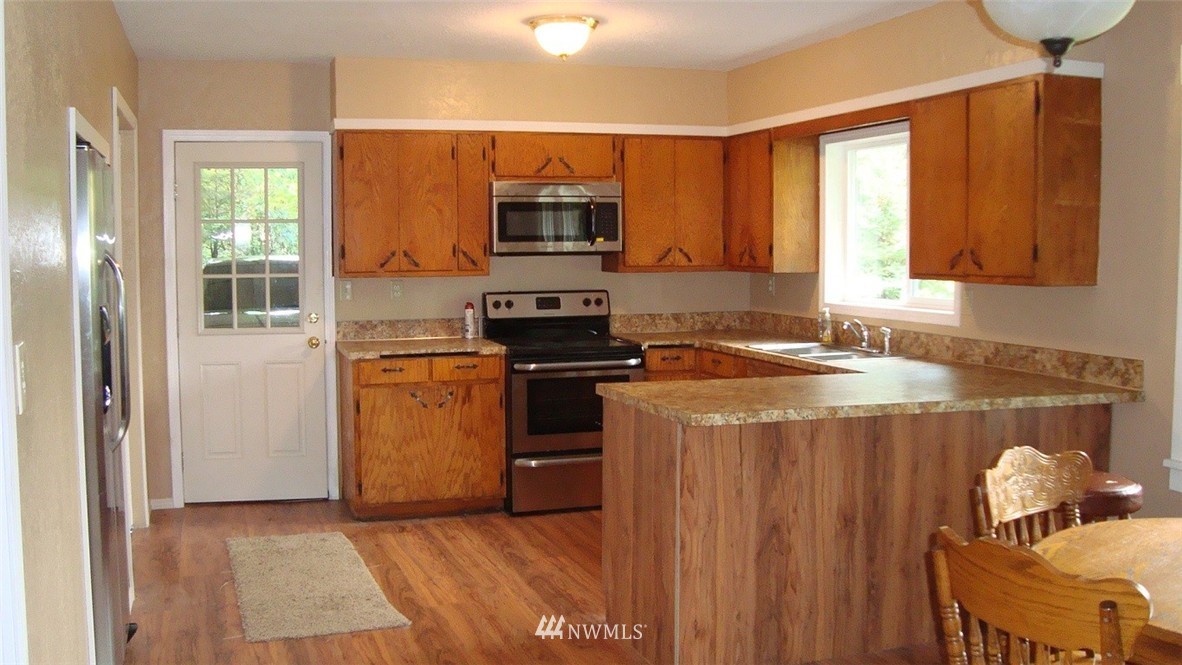 807 Byham Road Winlock, WA 98596 - Photo 9 of 18