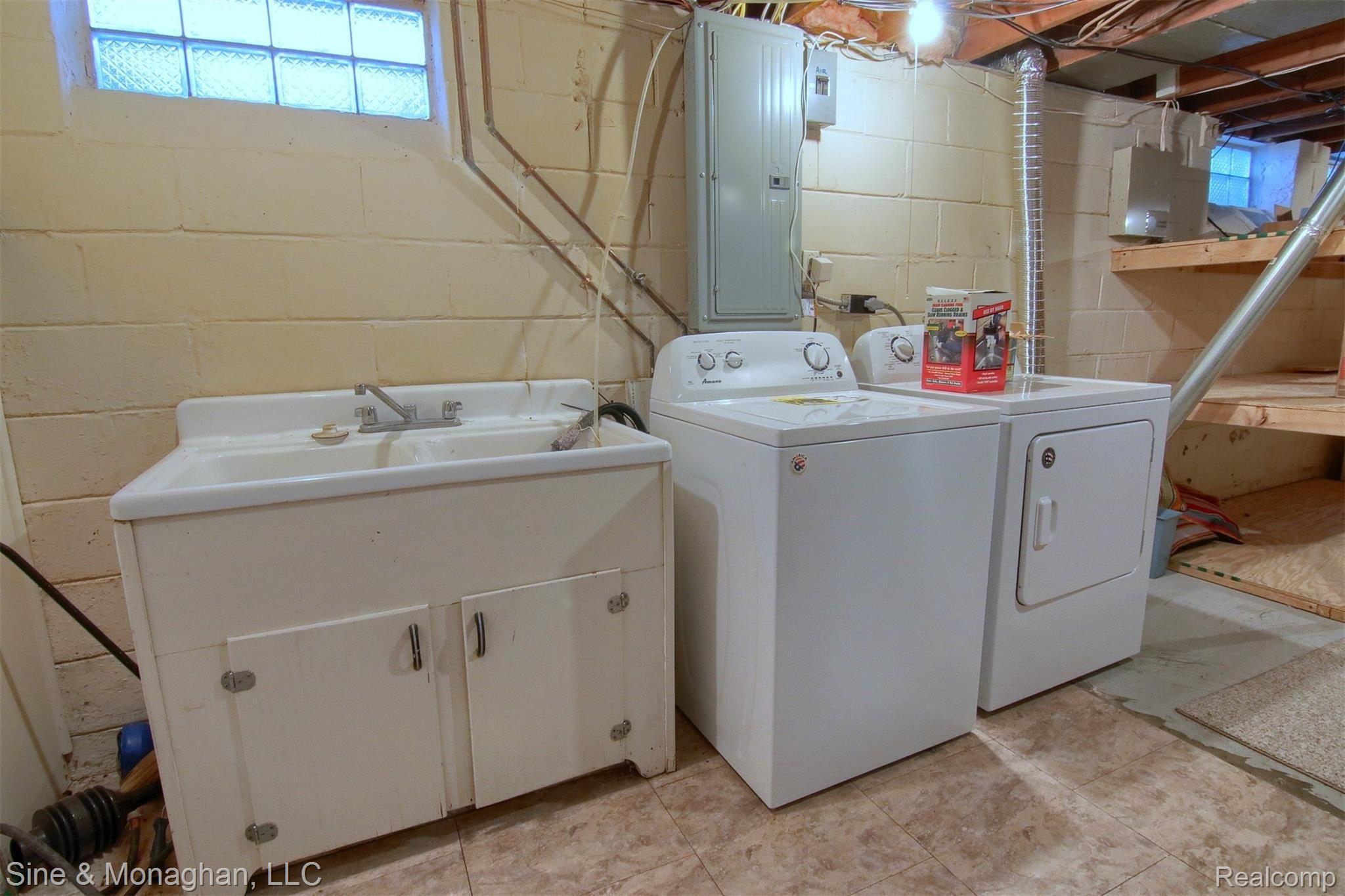 1536 Cook Road Grosse Pointe, MI 48236 - Photo 29 of 39 31-Laundry Area.jpg
