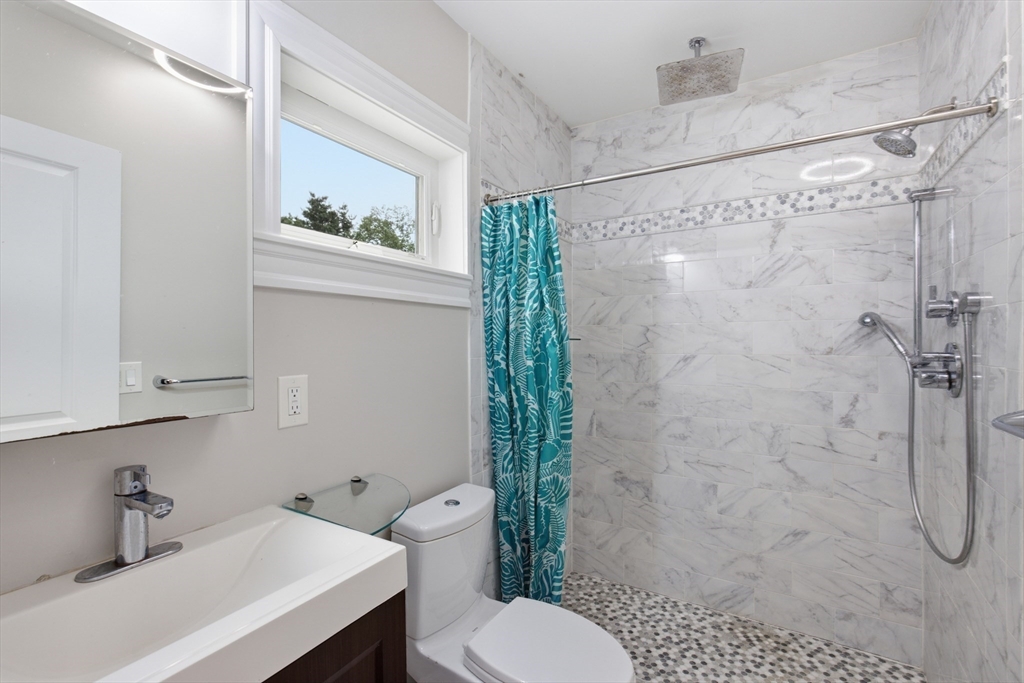 28 Beecher Place, Unit B Newton, MA 02459 - Photo 25 of 36