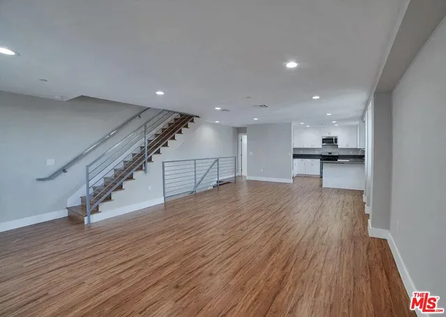 $3,950 | 2303 Hauser Boulevard, Los Angeles, CA 90016