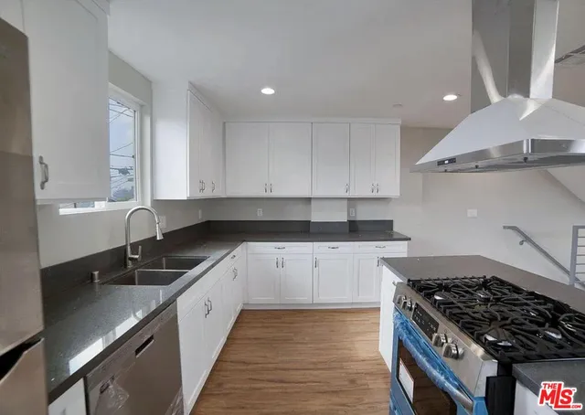 $3,950 | 2303 Hauser Boulevard, Los Angeles, CA 90016