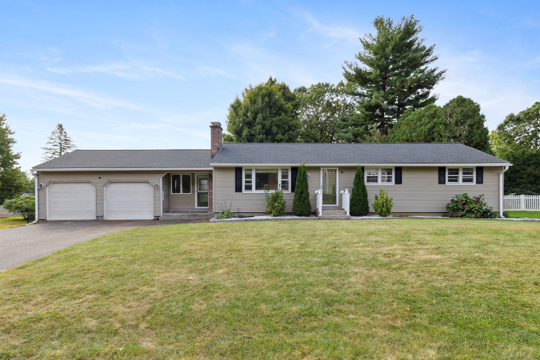 12 Monroe Road Enfield, CT 06082 - Photo 1 of 1
