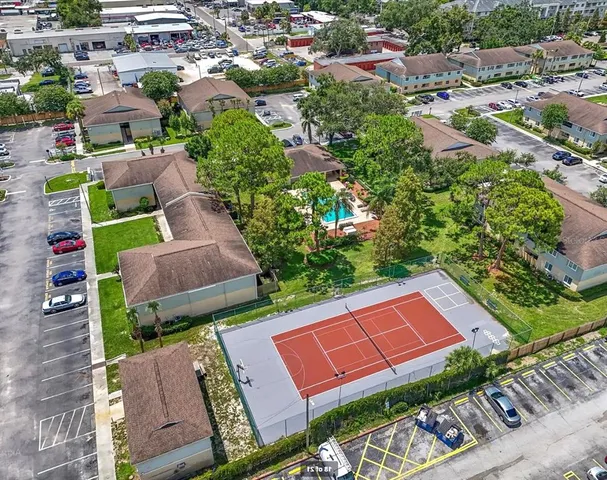 $148,000 | 206 Berry Tree Place, Unit 206, Brandon, FL 33510