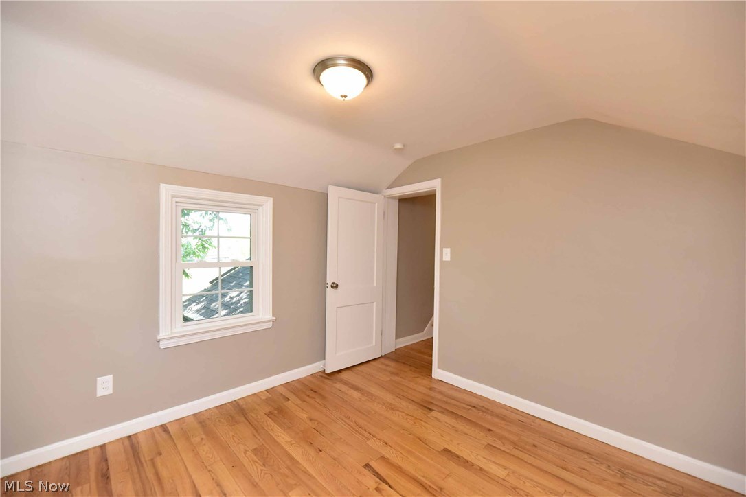 1044 Pennfield Road Cleveland, OH 44121 - Photo 17 of 26