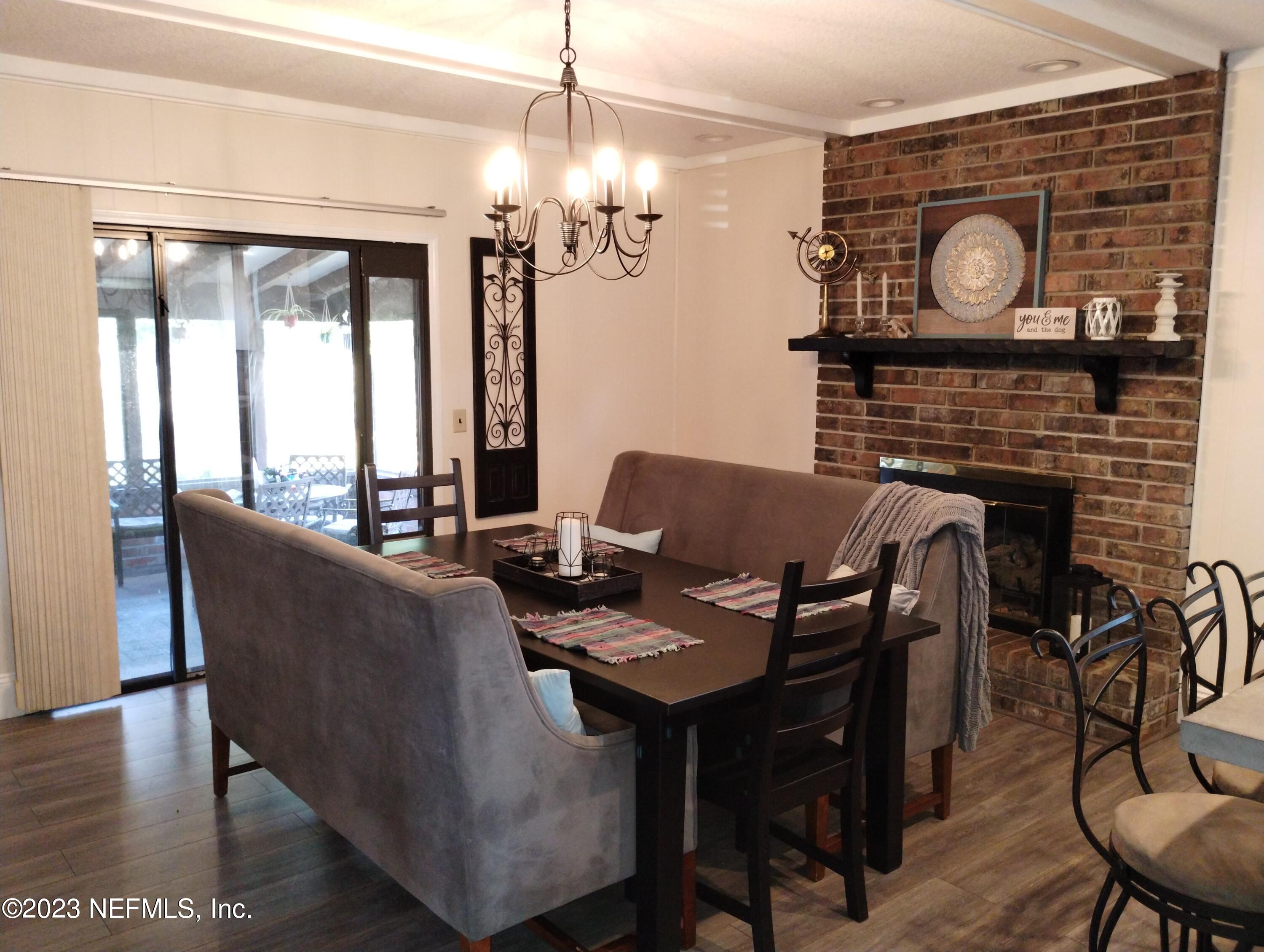 215 Foxridge Road Orange Park, FL 32065 - Photo 7 of 31 dining room