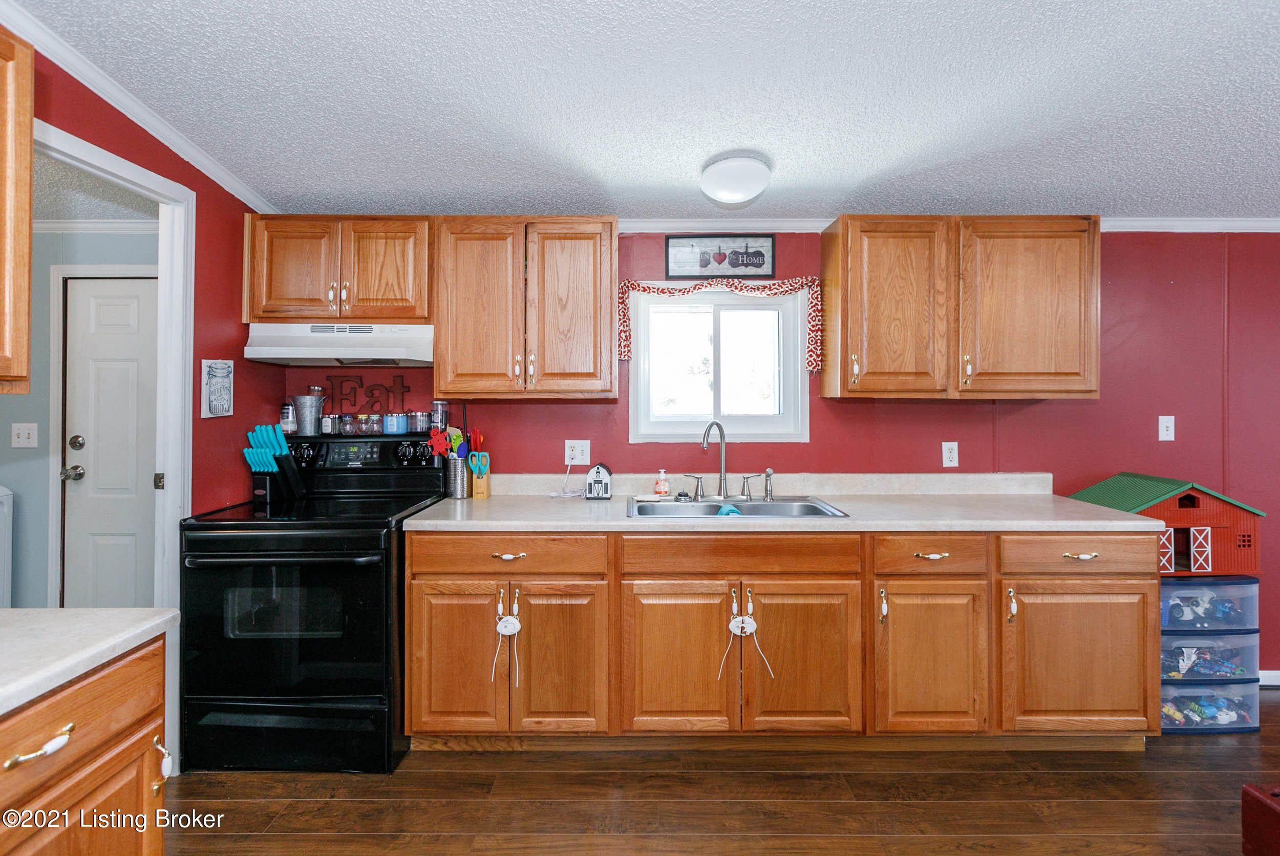 904 Osborne Road Ekron, KY 40117 - Photo 12 of 47 0016