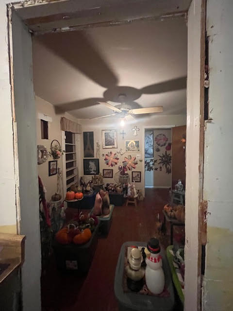 907 Virginia Street Key West, FL 33040 - Photo 8 of 19 a view of a room with gym equipment