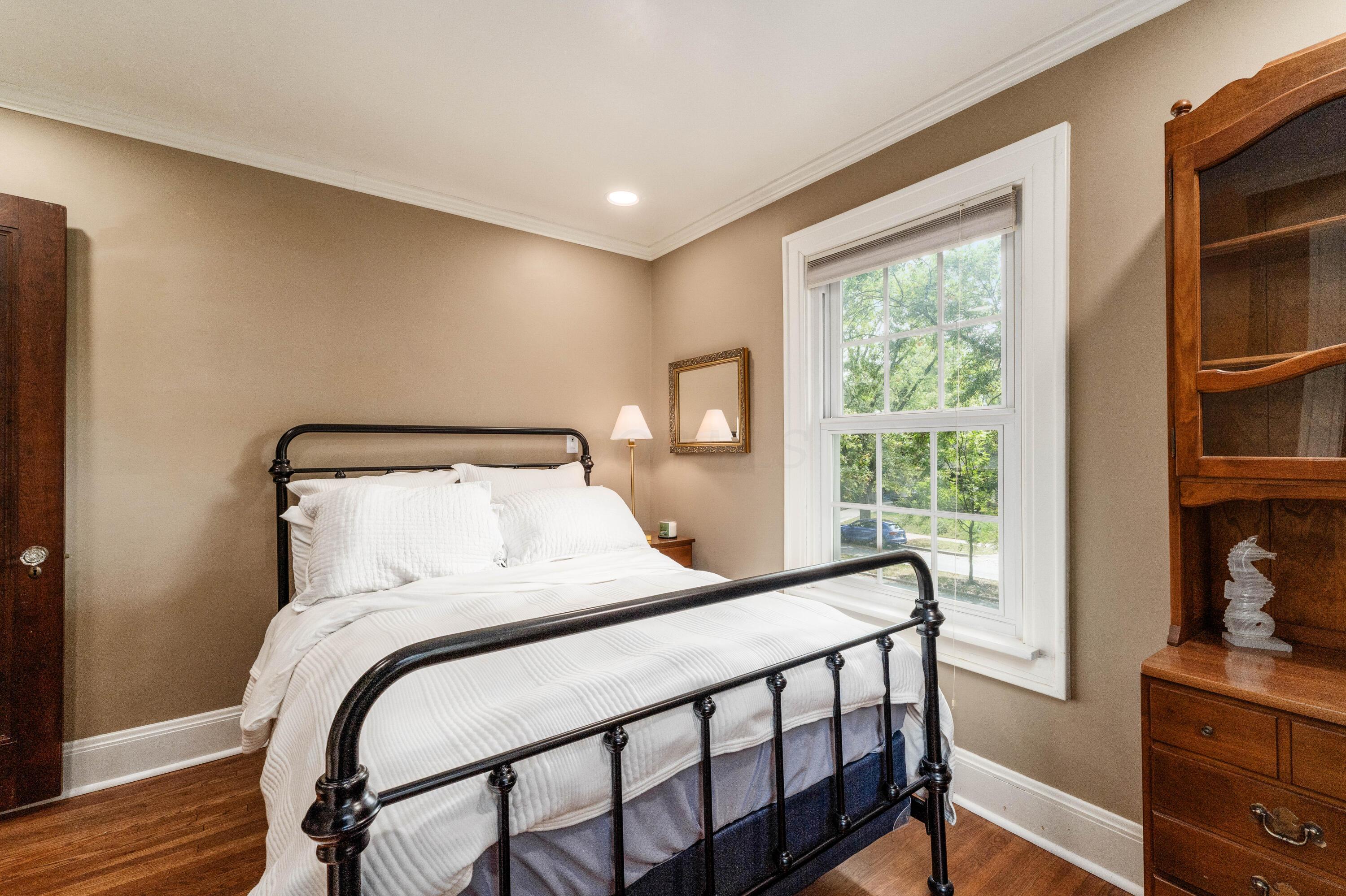2558 Bryden Road Bexley, OH 43209 - Photo 31 of 45 Updated electric