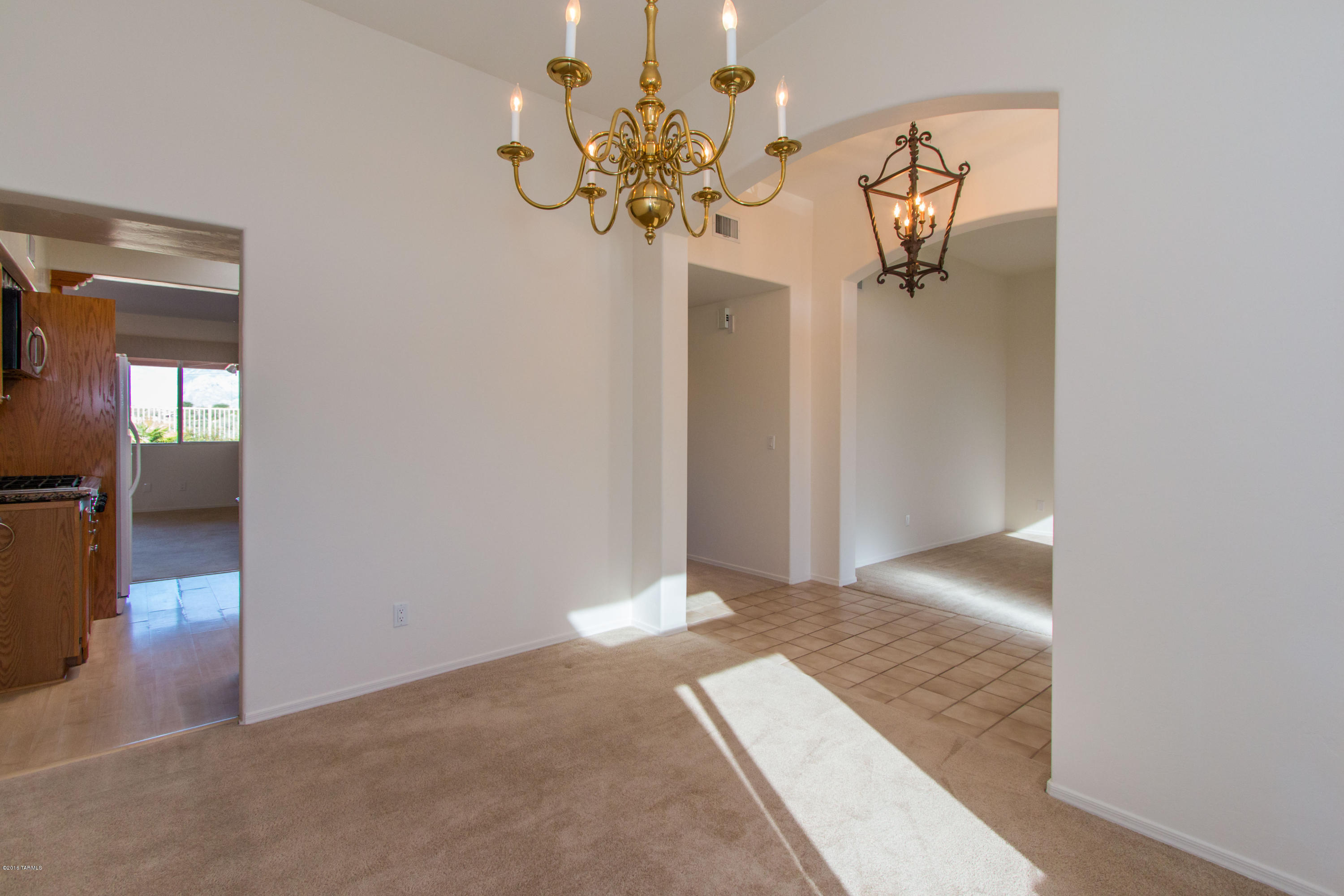 11360 North Sawtooth Road Tucson, AZ 85737 - Photo 8 of 31