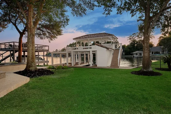 $1,650,000 | 12412 Lake Vista Drive, Willis, TX 77318