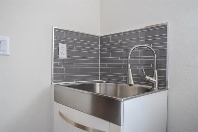 $1,100,000 | 9331 Royal Estates Boulevard, Orlando, FL 32836