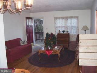14 Langoma Road Elverson, PA 19520 - Photo 2 of 6 Gallery Image 2