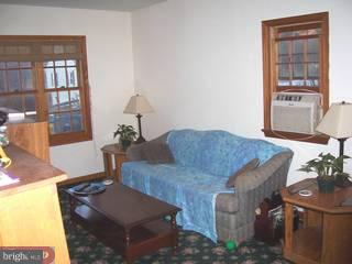 14 Langoma Road Elverson, PA 19520 - Photo 3 of 6 Gallery Image 3