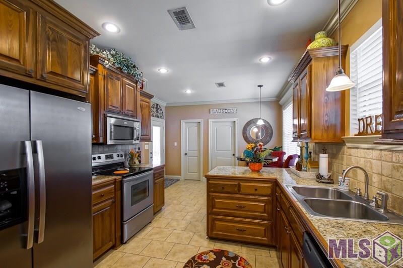 12266 Sims Road Denham Springs, LA 70706 - Photo 15 of 32