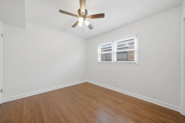 $2,450 | 6017 West Montrose Avenue, Unit 2, Chicago, IL 60634