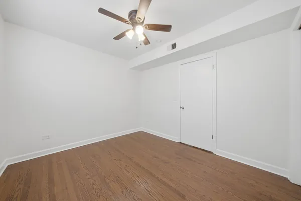 $2,450 | 6017 West Montrose Avenue, Unit 2, Chicago, IL 60634