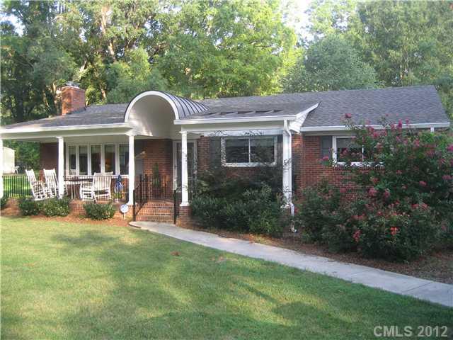 3211 Cambridge Road Charlotte, NC 28209 - Photo 1 of 14 Gallery Image 1