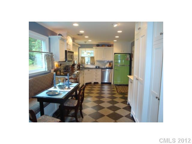 3211 Cambridge Road Charlotte, NC 28209 - Photo 11 of 14 Gallery Image 11