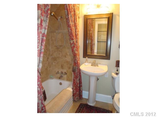 3211 Cambridge Road Charlotte, NC 28209 - Photo 13 of 14 Gallery Image 13