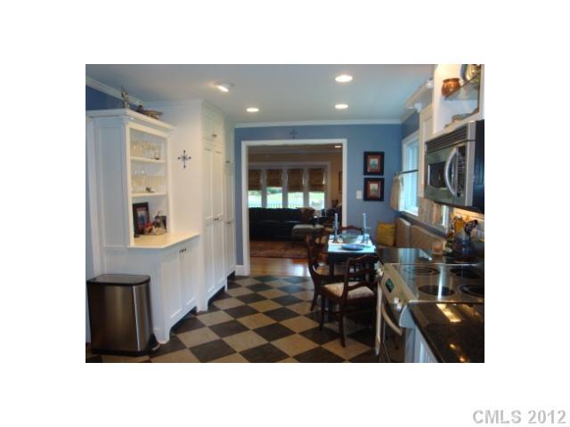 3211 Cambridge Road Charlotte, NC 28209 - Photo 10 of 14 Gallery Image 10