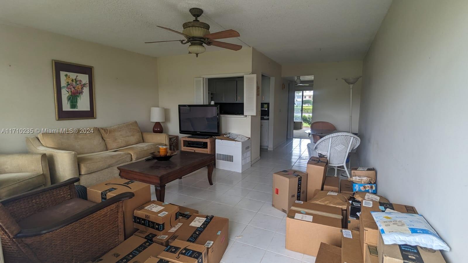 91 Preston F, Unit 91 Boca Raton, FL 33434 - Photo 4 of 23 Gallery Image 4