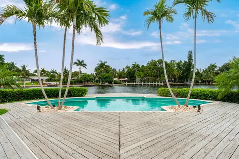 $3,499,000 | 2130 Northeast 15th Street, Fort Lauderdale, FL 33304