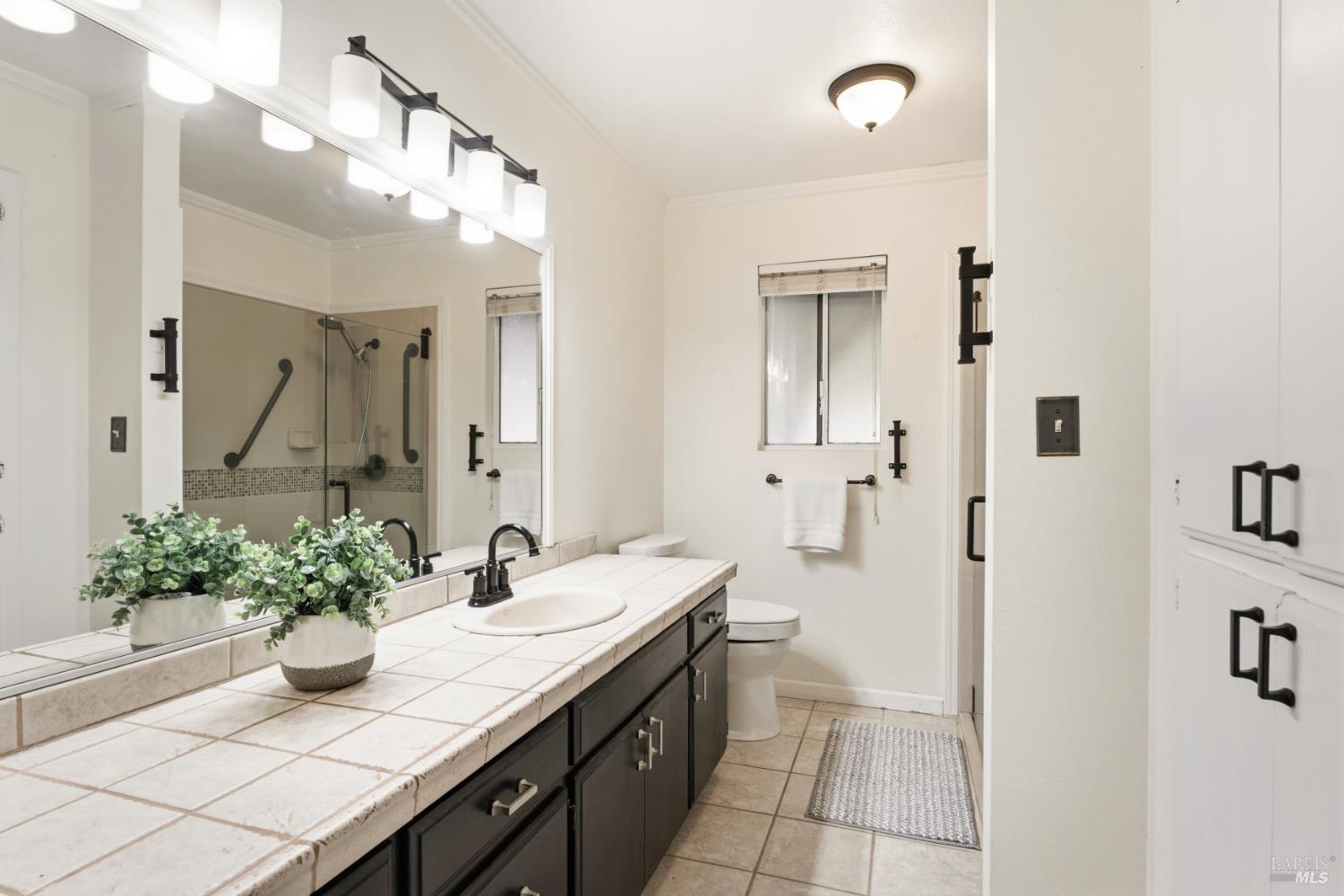 8960 East Road Redwood Valley, CA 95470 - Photo 21 of 37 Guest Bath