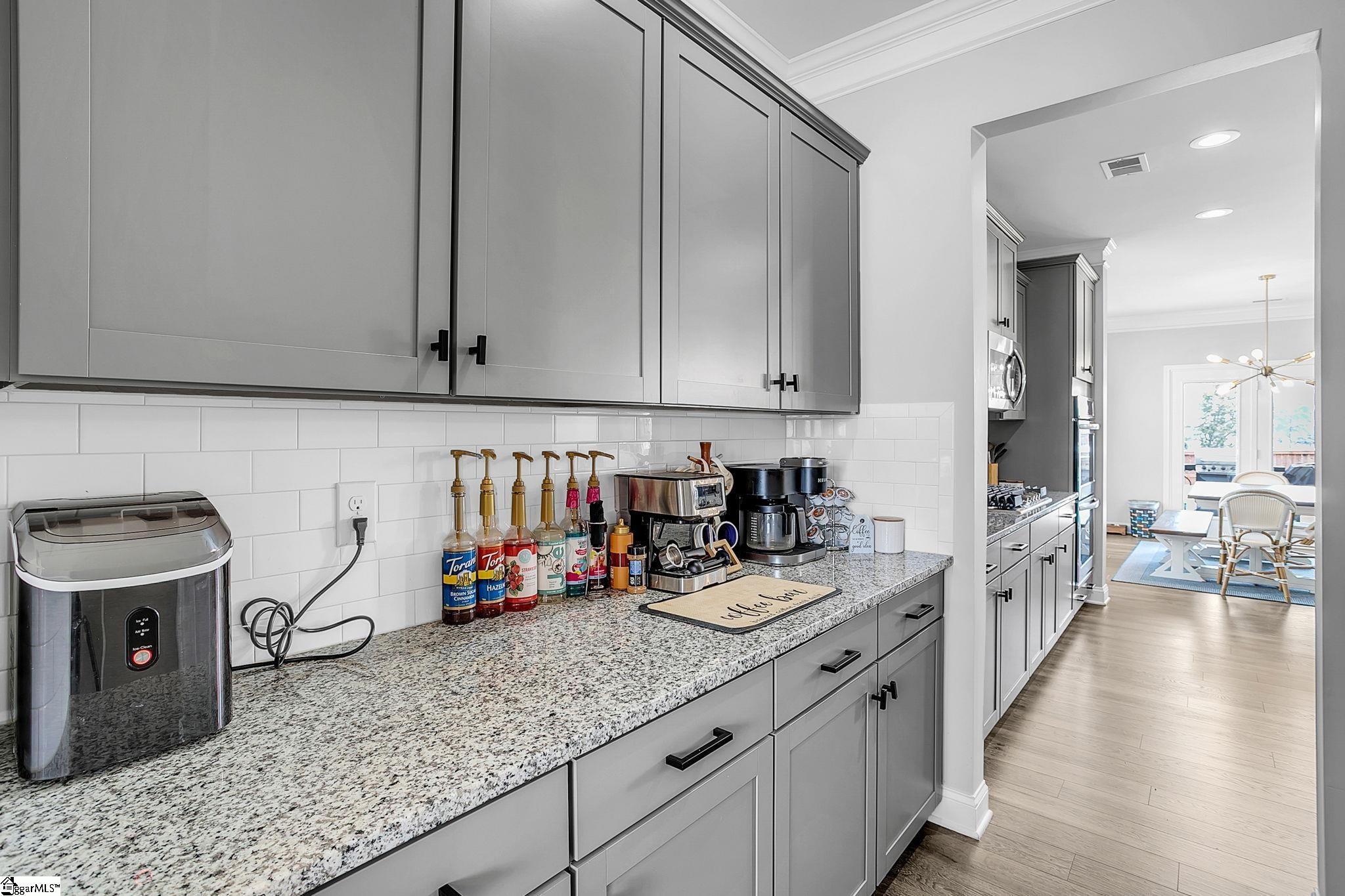 300 Raleighwood Lane Simpsonville, SC 29681 - Photo 8 of 50