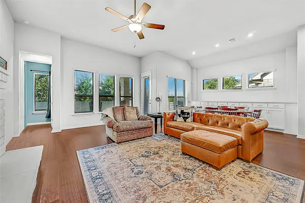 $3,200 | 204 Belford Street, Georgetown, TX 78628