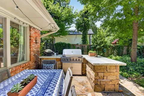 $1,295,000 | 3712 Fox Hollow, Fort Worth, TX 76109
