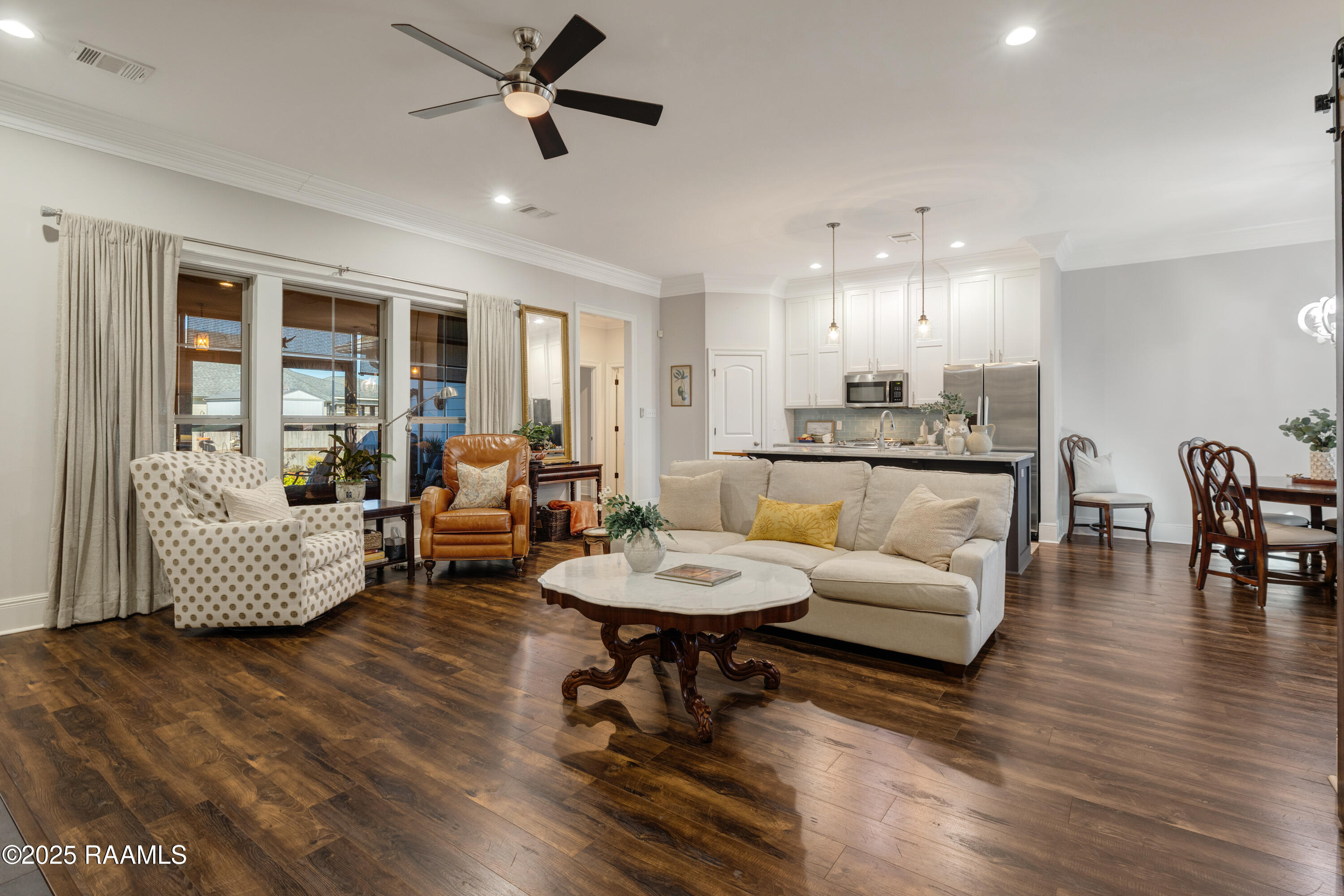 208 Narrow Way Drive Lafayette, LA 70508 - Photo 11 of 37 Living Area
